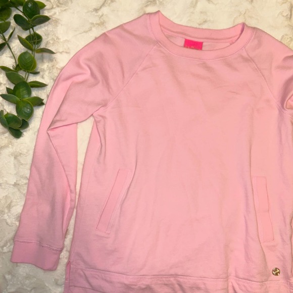 Lilly Pulitzer Other - Lilly Pulitzer Girls Luxletic Mini Beach Comber Sweatshirt Sz XL